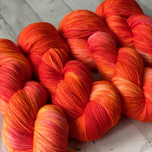 Load image into Gallery viewer, BELLINI | B-SIDES | sleek sock | speckled yarn