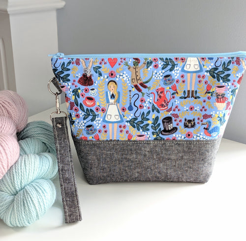 TWIGGY PETITE | ready to ship -  medium-sized project bag, fabric yarn bowl, knitting bag, or makeup bag