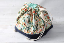 Load image into Gallery viewer, FINCH BUCKET LIBRARY PDF bag pattern
