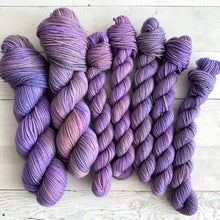 Load image into Gallery viewer, OOAK | spring collection | hand dyed yarn | tonal
