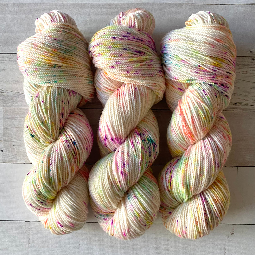 JELLY BELLY | spring collection | hand dyed yarn | speckled