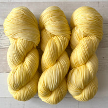 Load image into Gallery viewer, BANANAS | spring collection | hand dyed yarn | tonal