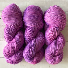 Load image into Gallery viewer, STARFISH | spring collection | hand dyed yarn | tonal